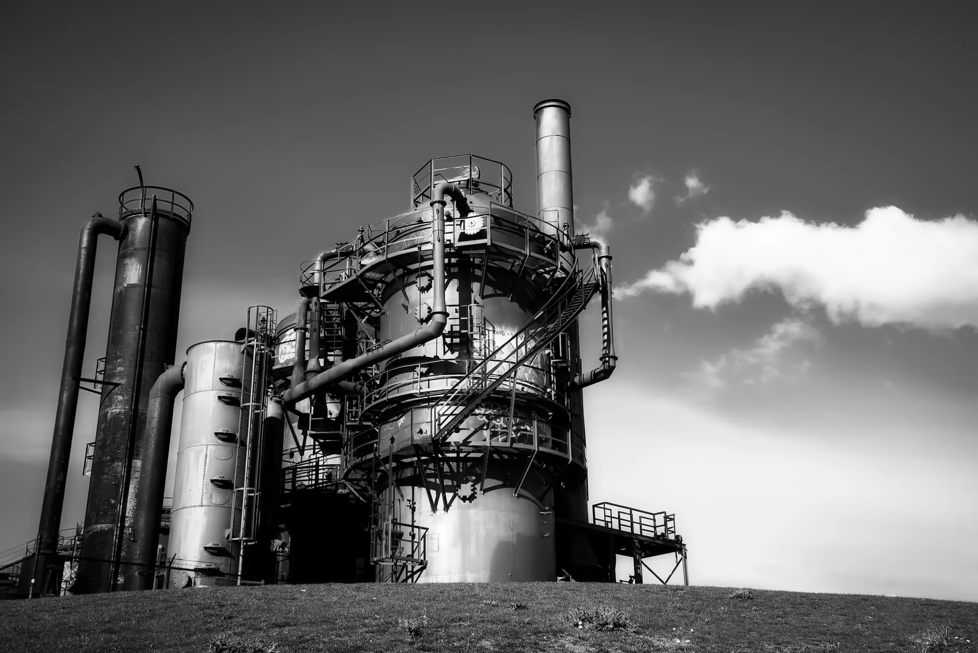 Oil and Gas — shot peening et cold working sur risers, pipelines offshore, équipements onshore et vannes critiques
